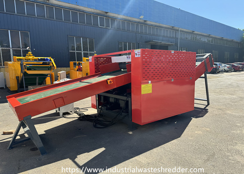 Son şirket haberleri 2400F Tayland için 8 parçalı rotary blades RDF müşteri, atık giysi parçalayıcı makinesi yakıt için bir sonraki, plastik film parçalayıcı makinesi