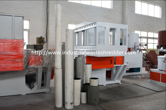 İyi bir fiyat. Plastik Borular Hurdası İçin Tek Şaftlı Parçalama Makinesi PE / PP / PPR / ABS / PVC İçerir çevrimiçi