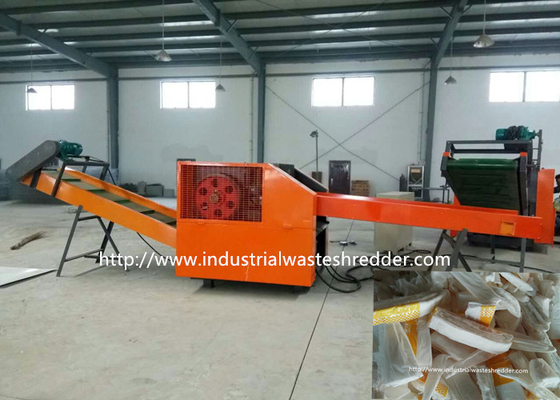 İyi bir fiyat. Arızalı Bezi Atık Rag Kesme Makinesi Bebek / Yetişkin Bezi Parçalayıcı çevrimiçi