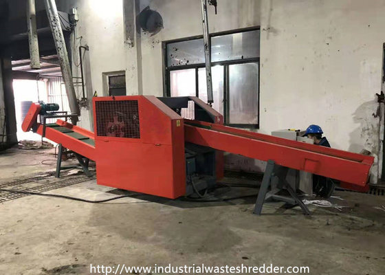 İyi bir fiyat. Meltblown Kumaş Bez Kesme Makinesi Saatlik 1000kg Kapasite çevrimiçi