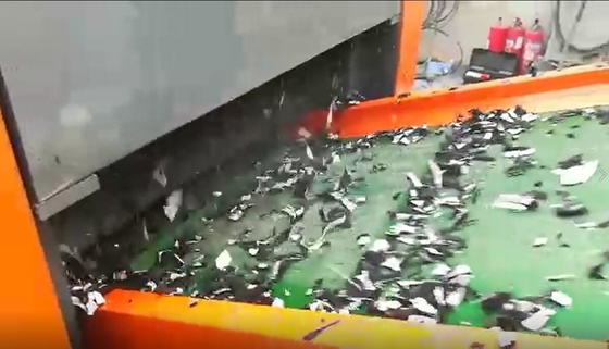 İyi bir fiyat. 2400F Keçe Battaniye Cam Elyaf Reçine Elyaf Kesme Makinesi Kesme Motoru 22KW + 22KW çevrimiçi